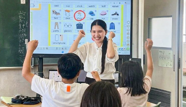 茨城県境町の小学校で行われている英語の授業